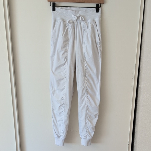 lululemon athletica Pants - lululemon athletica Womens 2 Dance Studio Joggers White Activewear Athleisure